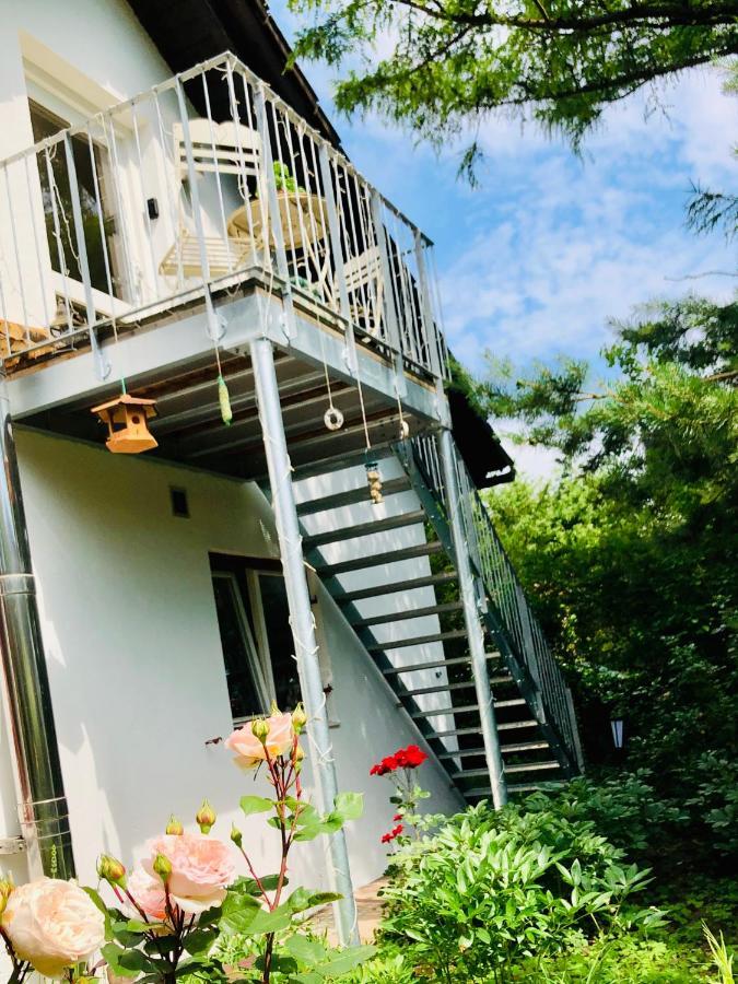 Charmante Ferienwohnung Mit Balkon Im 5-Seen-Land Hechendorf am Pilsensee Ngoại thất bức ảnh